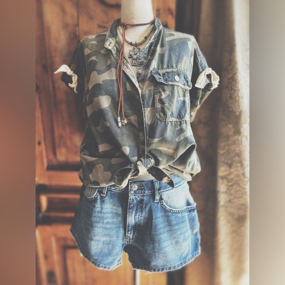 Shorts Denim High Rise Reworked Denim - Picture 7 of 10